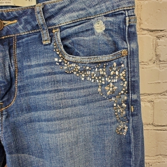 ABERCROMBIE & Fitch Distressed Denim Skinny Jeans - Picture 3 of 6